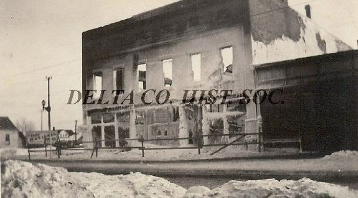 Gladstone Opera House - 1922 Fire From Delta Cty Historical Society (newer photo)